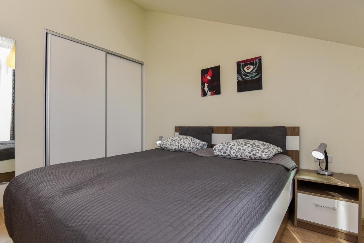Grey Red Apartments Παλάγκα Εξωτερικό φωτογραφία