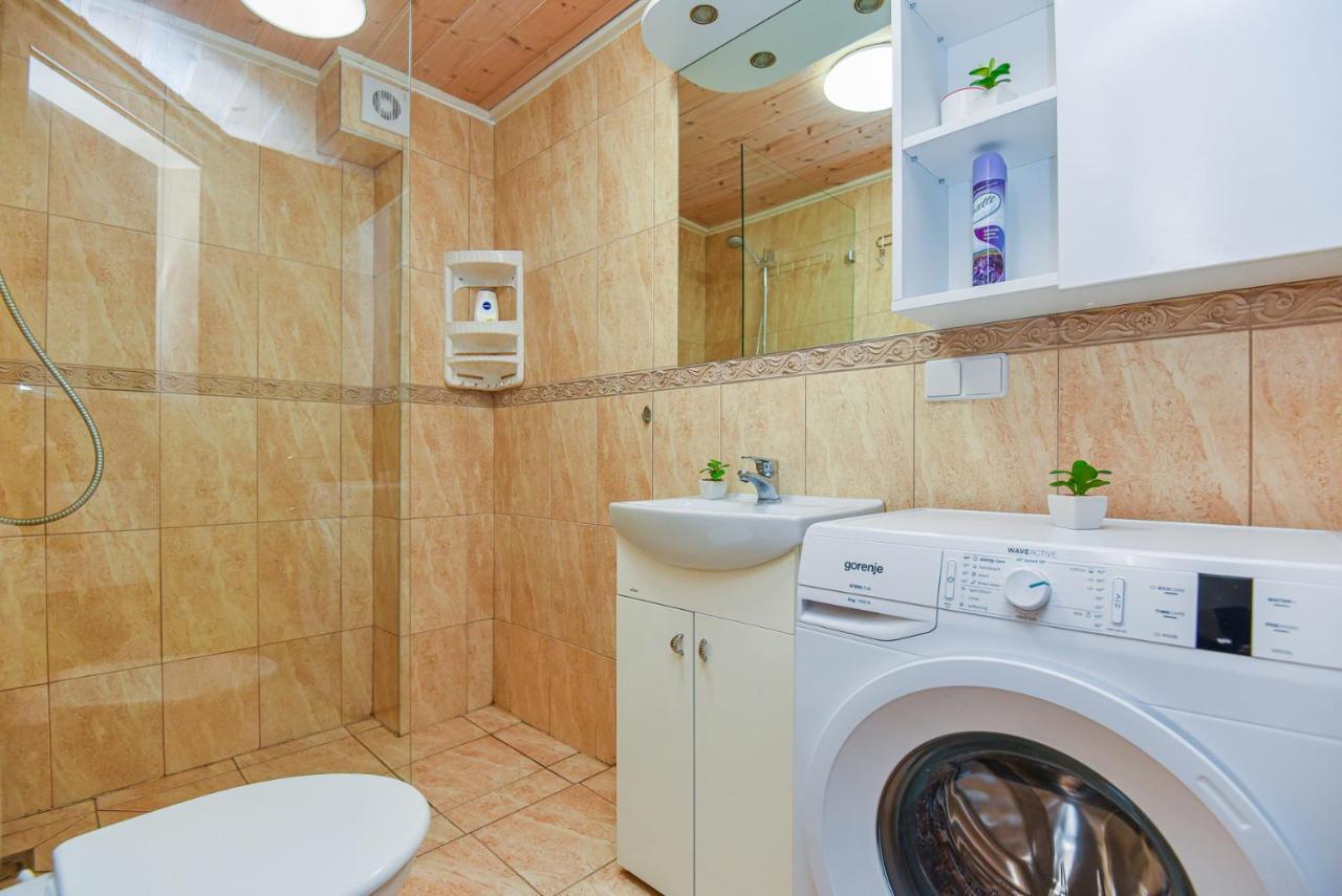 Grey Red Apartments Παλάγκα Εξωτερικό φωτογραφία